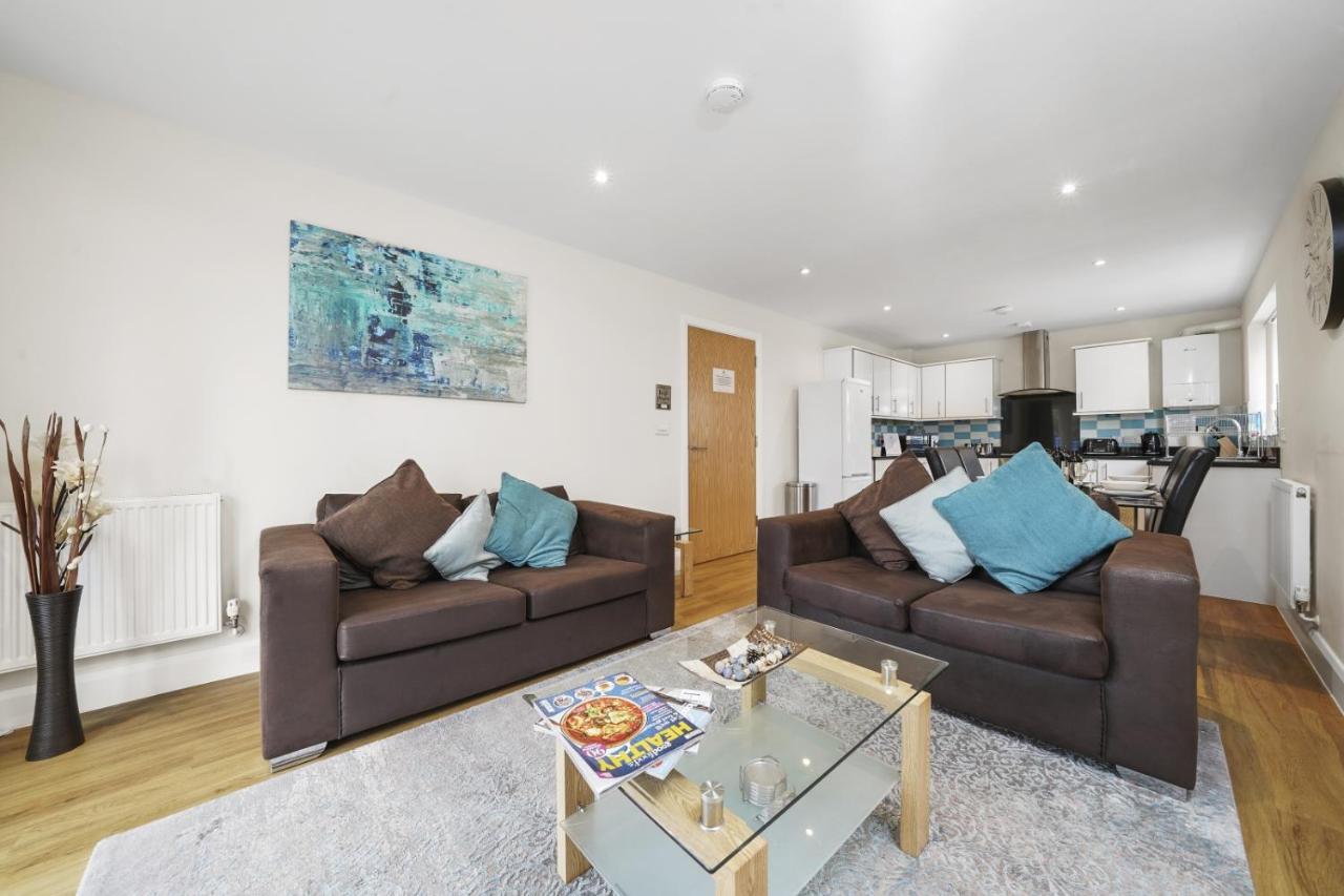 London Heathrow Living Serviced By Ferndale Stanwell