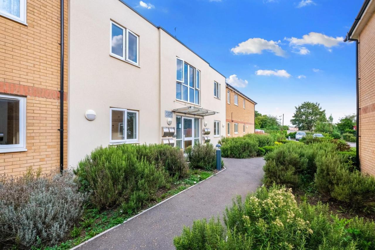 London Heathrow Living Serviced By Ferndale *