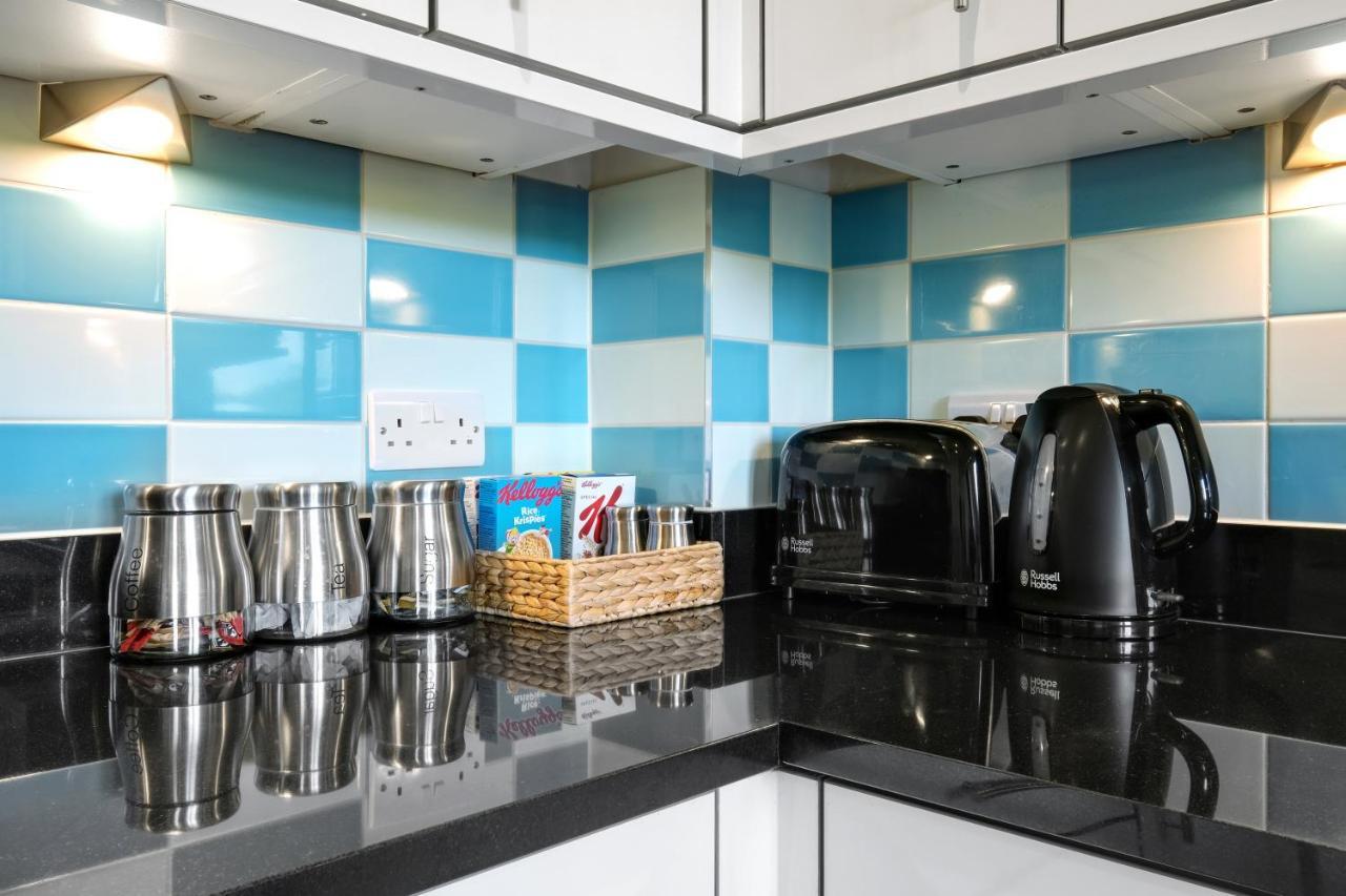 London Heathrow Living Serviced By Ferndale Apartment *