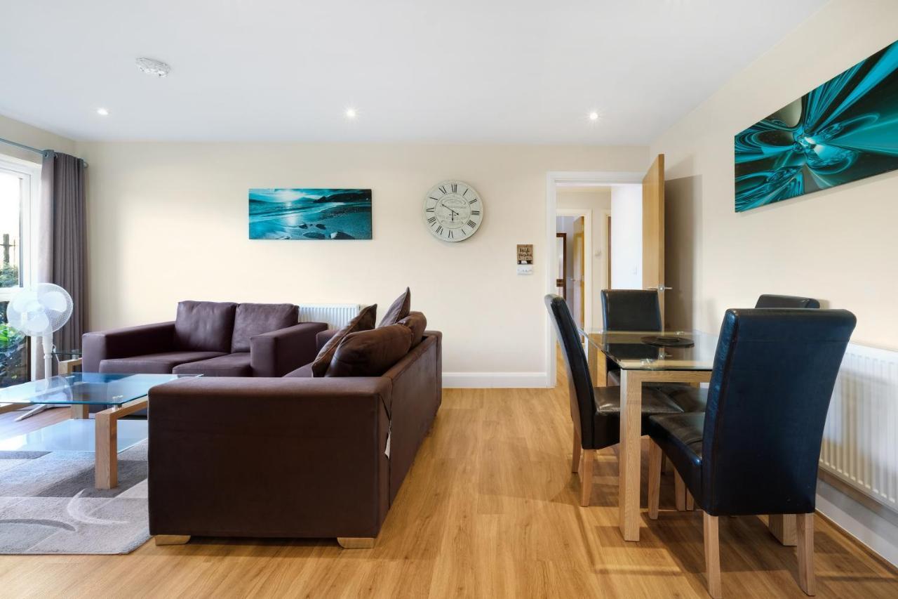 London Heathrow Living Serviced By Ferndale Apartment *