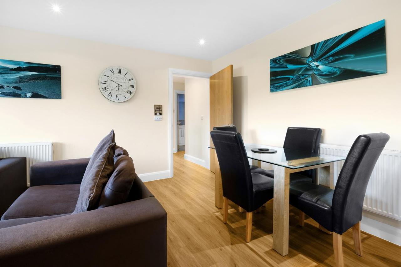 London Heathrow Living Serviced By Ferndale