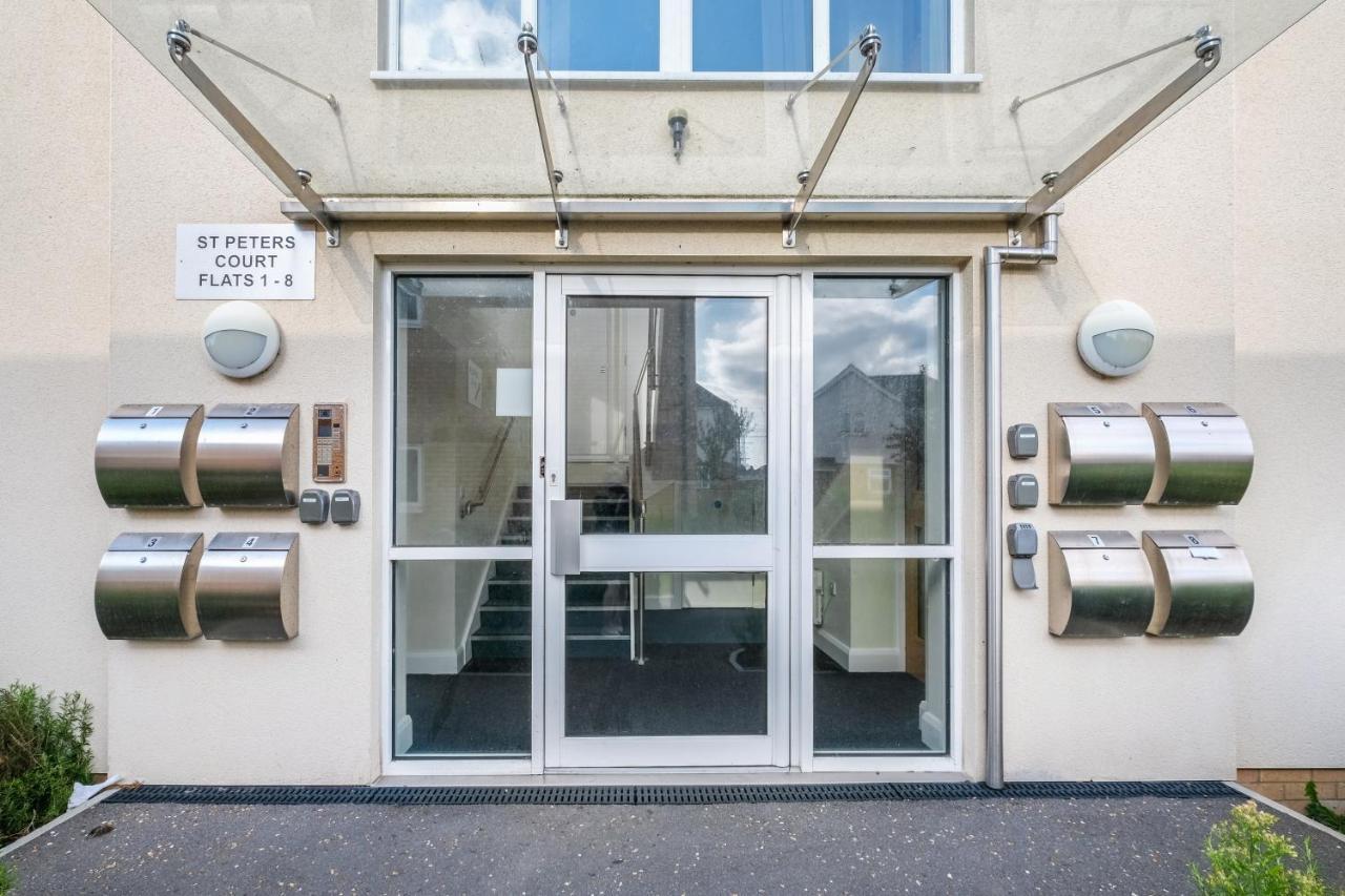 London Heathrow Living Serviced By Ferndale Apartment Stanwell