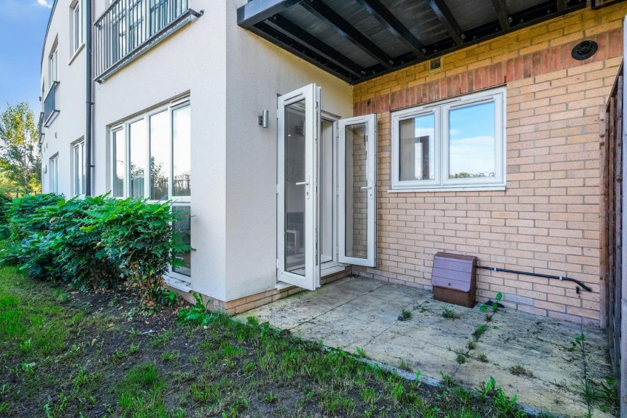 London Heathrow Living Serviced By Ferndale *
