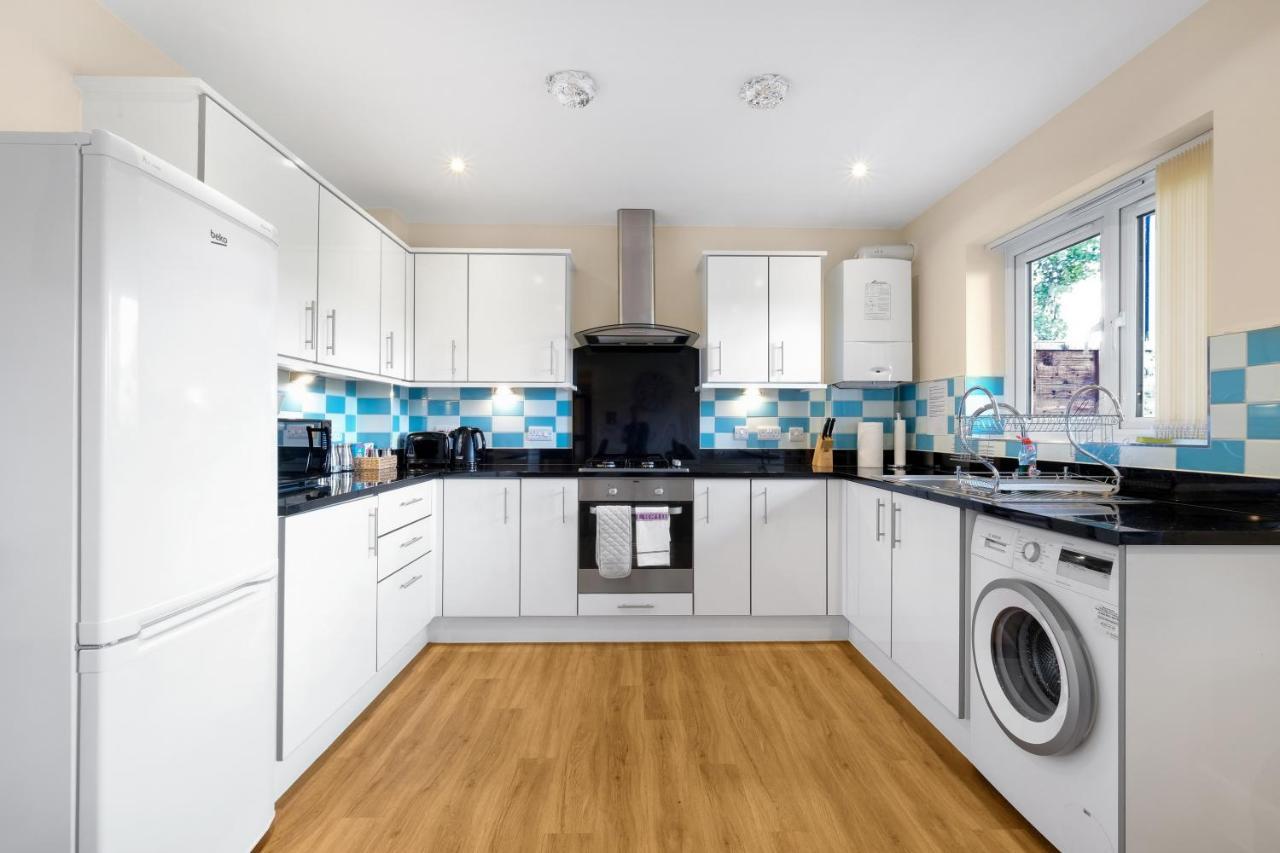London Heathrow Living Serviced By Ferndale Stanwell
