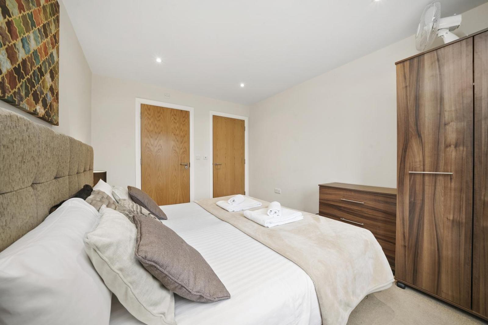 London Heathrow Living Serviced By Ferndale Apartment *