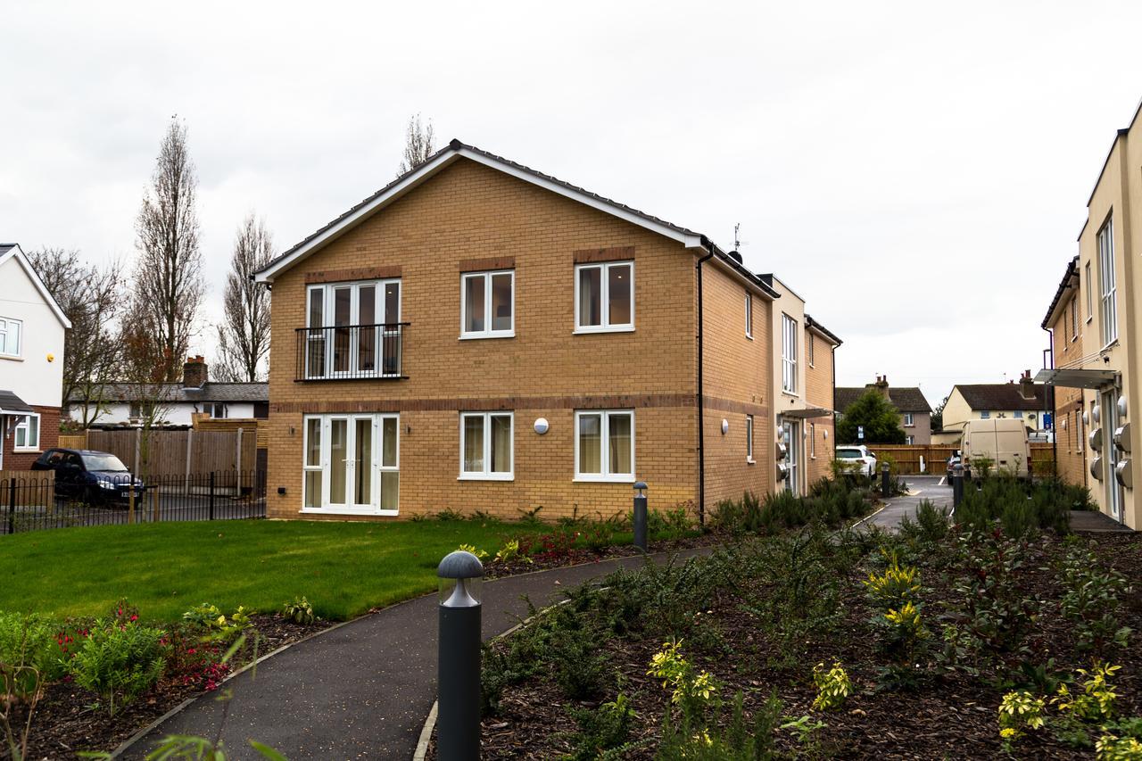 London Heathrow Living Serviced By Ferndale Apartment *