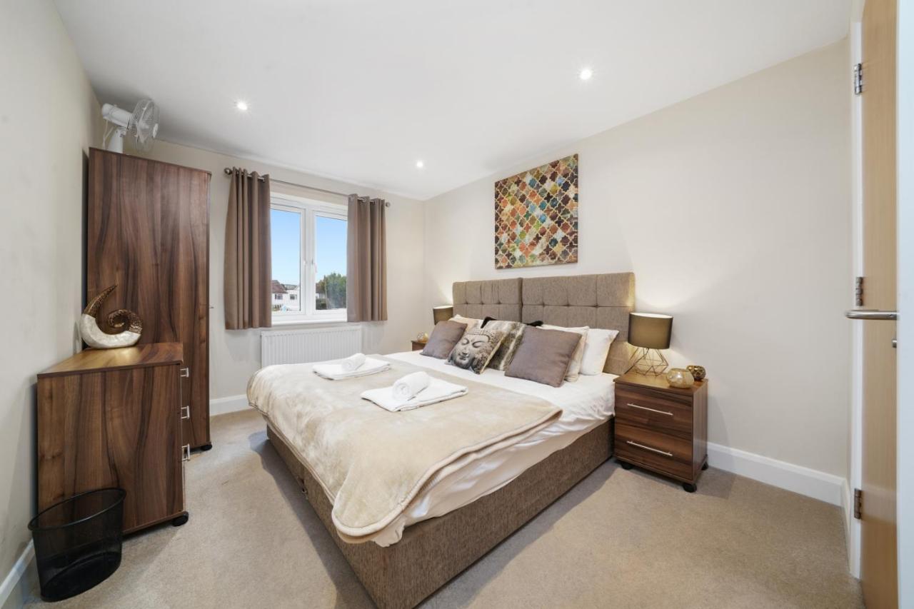 London Heathrow Living Serviced By Ferndale Apartment Stanwell