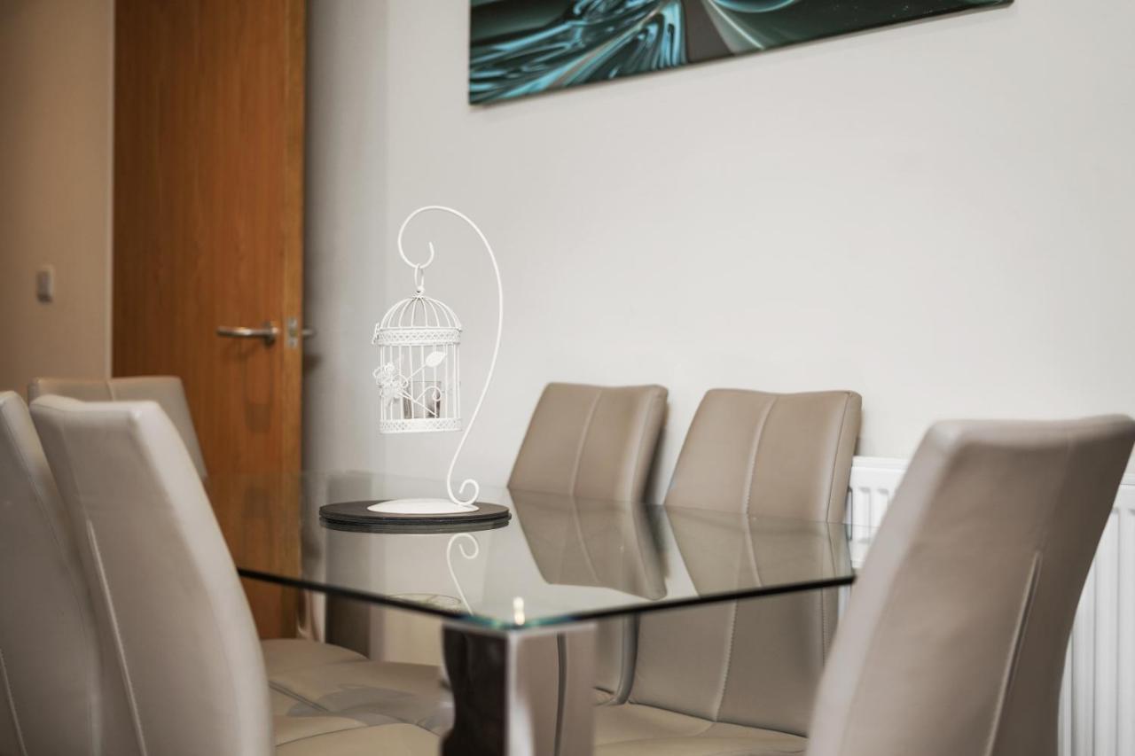 London Heathrow Living Serviced By Ferndale Apartment Stanwell