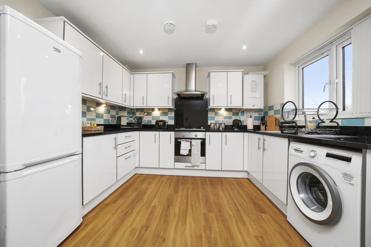 London Heathrow Living Serviced By Ferndale Stanwell