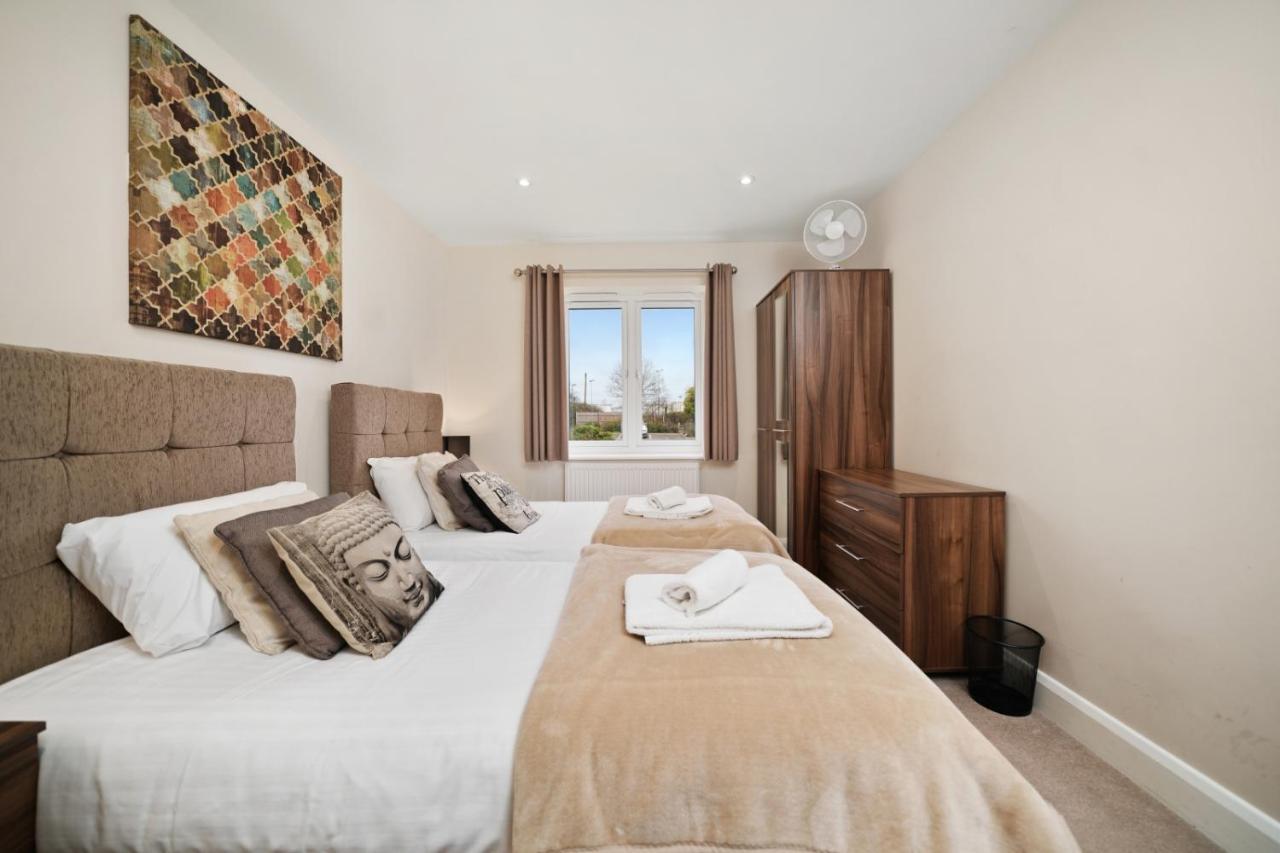 London Heathrow Living Serviced By Ferndale Apartment Stanwell