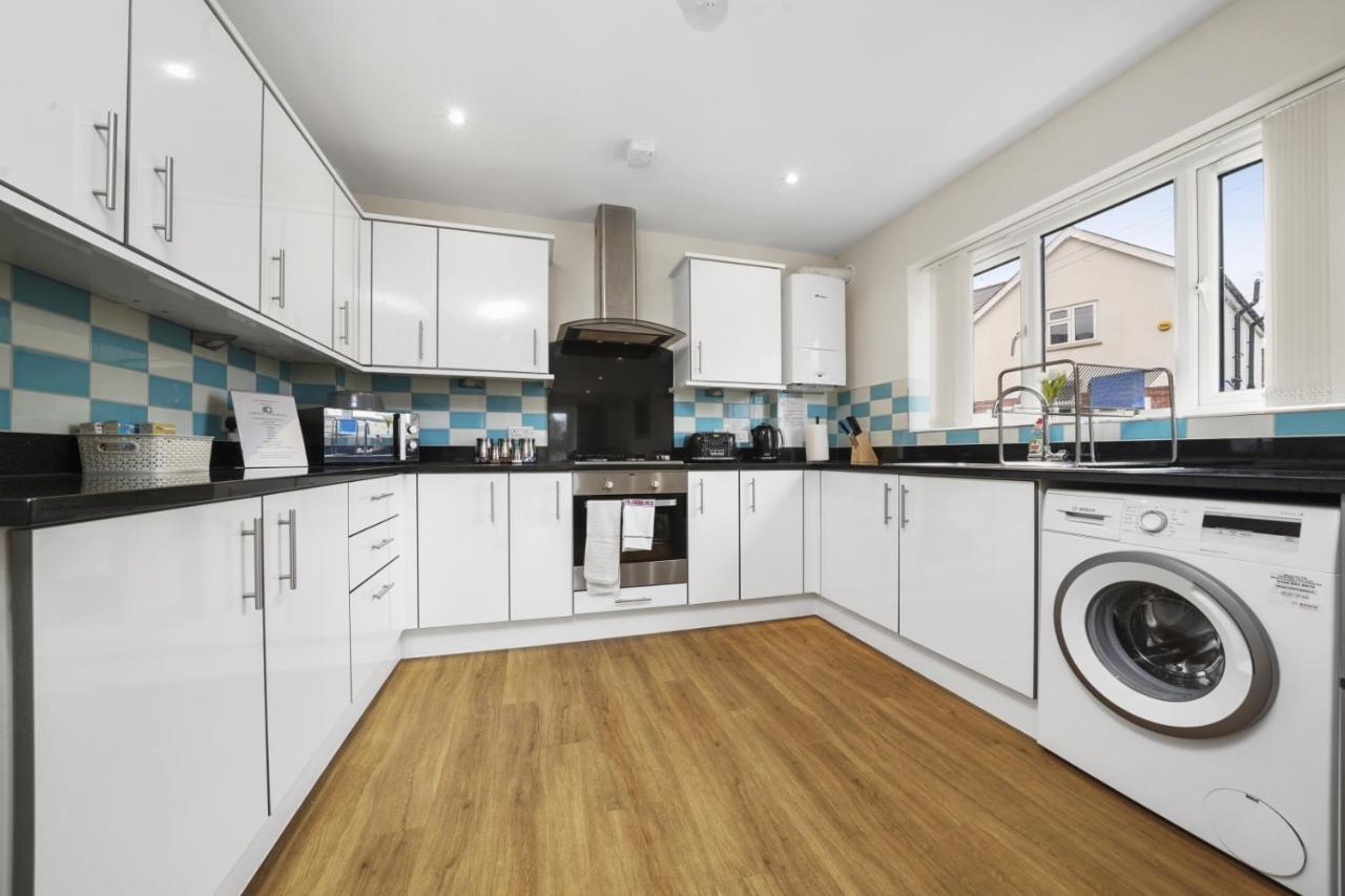 London Heathrow Living Serviced By Ferndale