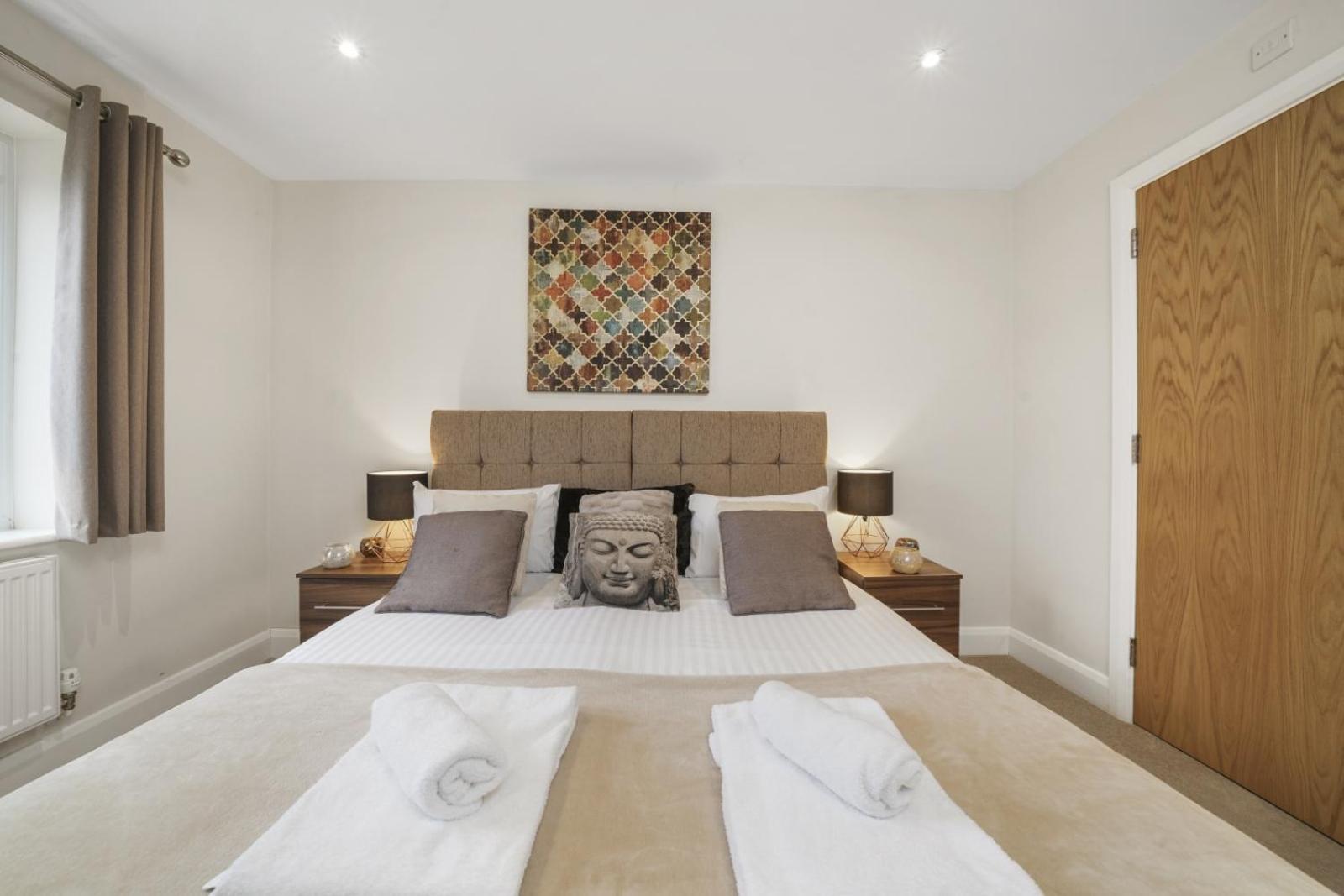 Apartment London Heathrow Living Serviced By Ferndale *