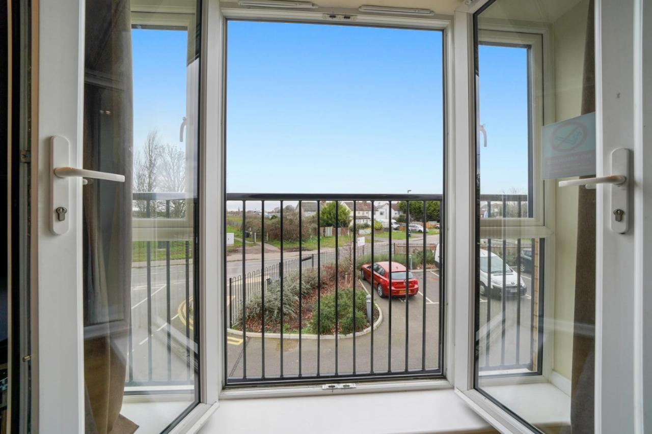 London Heathrow Living Serviced By Ferndale Apartment *